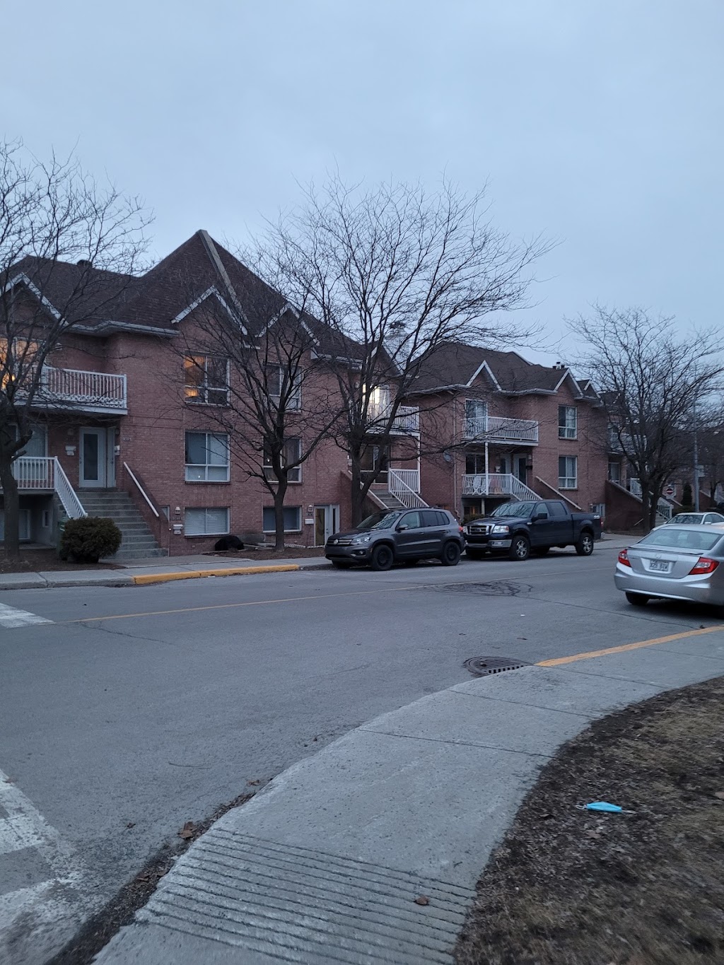 Parc Christophe-Colomb | Rue Réjane, LaSalle, QC H8N 3C4, Canada | Phone: (514) 872-0311