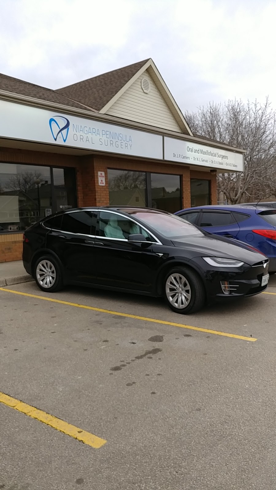 Niagara Peninsula Oral Surgery | 5470 Drummond Rd, Niagara Falls, ON L2G 4K9, Canada | Phone: (905) 353-0117