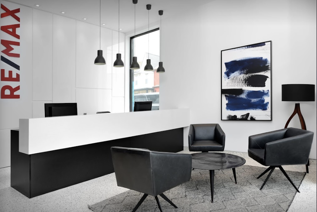 Sydney Freeman Toronto Realtor® | 836 Dundas St W, Toronto, ON M6J 1V5, Canada | Phone: (437) 971-9509