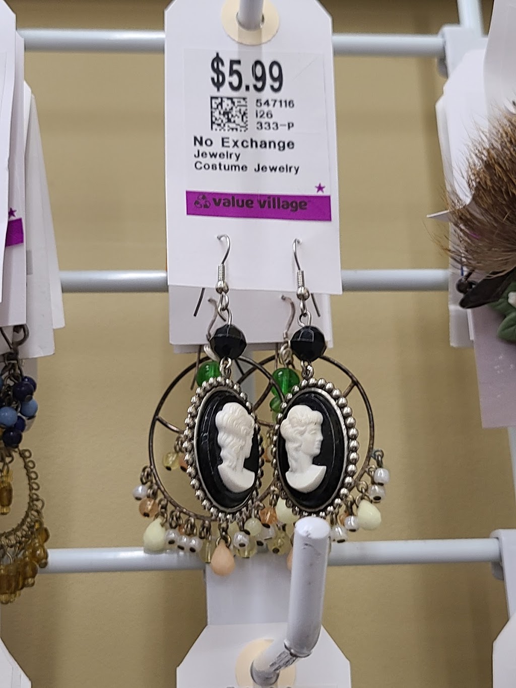 Value Village | 10620 Yonge St, Richmond Hill, ON L4C 3C8, Canada | Phone: (905) 737-7444