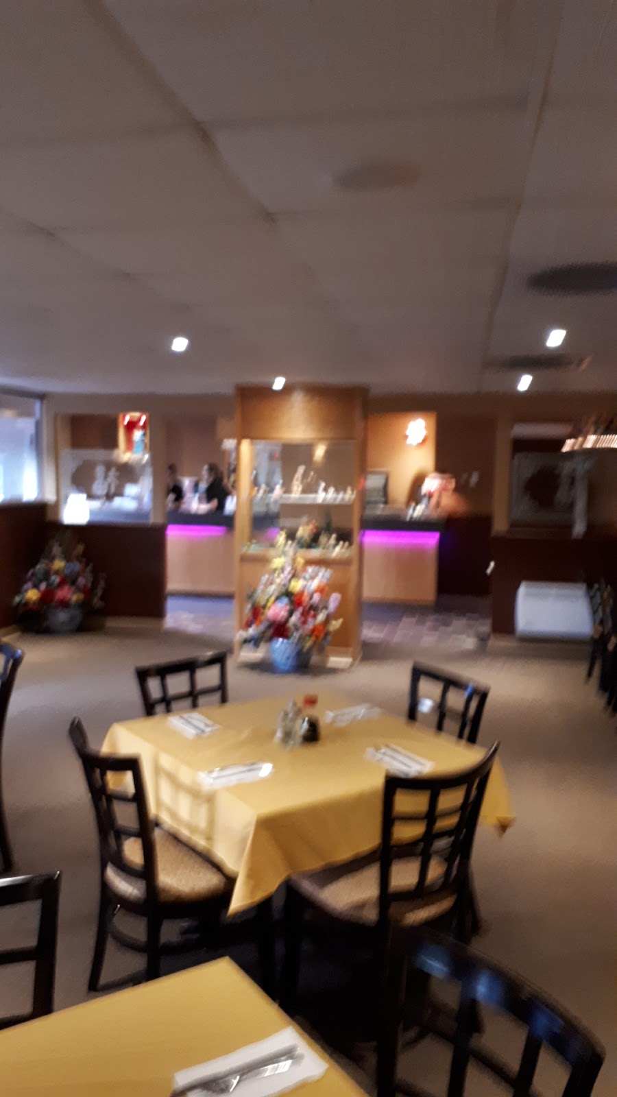 Fortune Restaurant Ltd | Conception Bay Hwy, Bay Roberts, NL A0A 1G0, Canada | Phone: (709) 786-4627