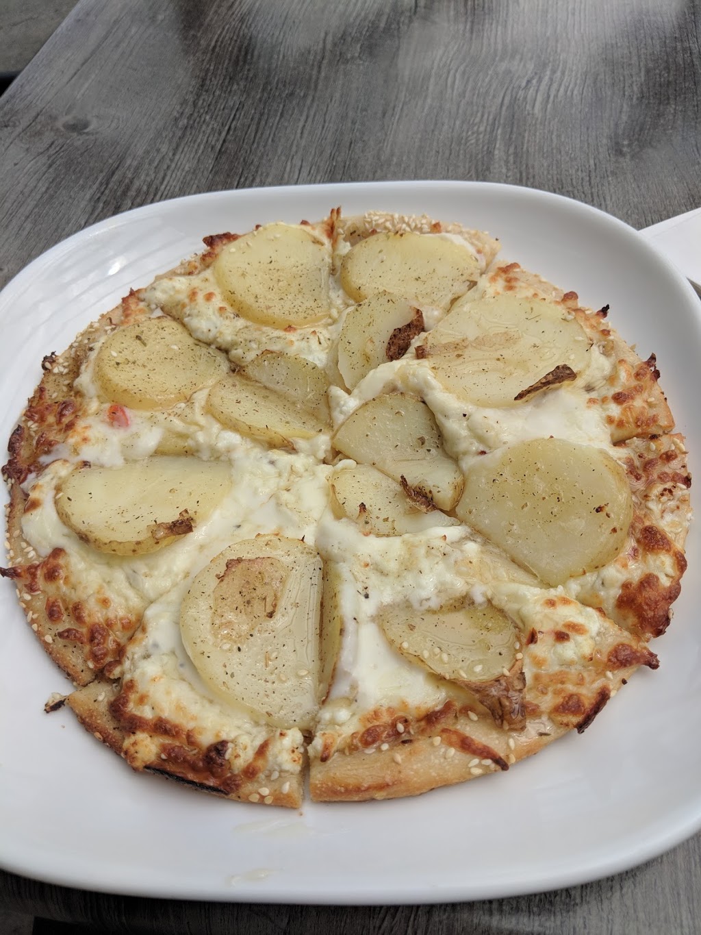 Boston Pizza | 431 Norwich Ave, Woodstock, ON N4S 3W4, Canada | Phone: (519) 536-7800