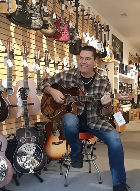 Axe N Gear Music | 403 Durham St E, Walkerton, ON N0G 2V0, Canada | Phone: (519) 831-9911