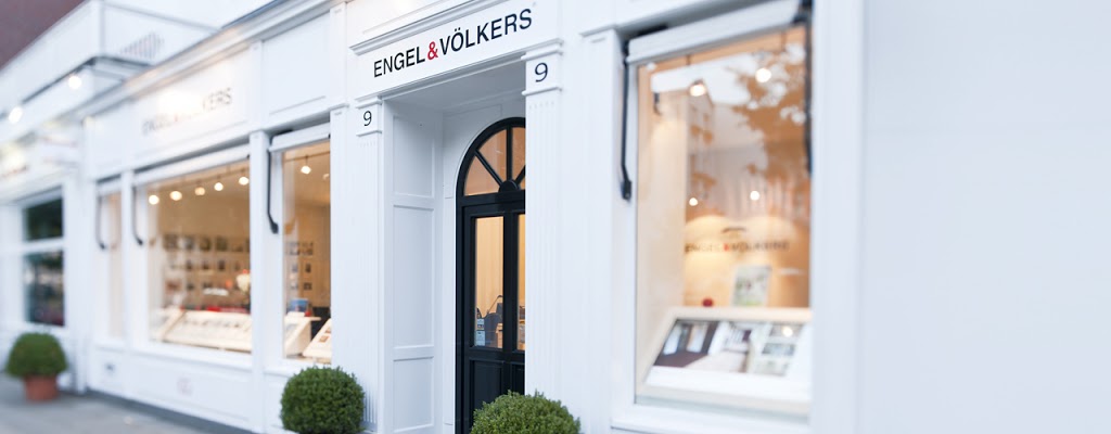 Christopher Kalec | Engel & Völkers - Courtier Immobilier | 635 Avenue Mercille, Saint-Lambert, QC J4P 2M1, Canada | Phone: (514) 942-3806