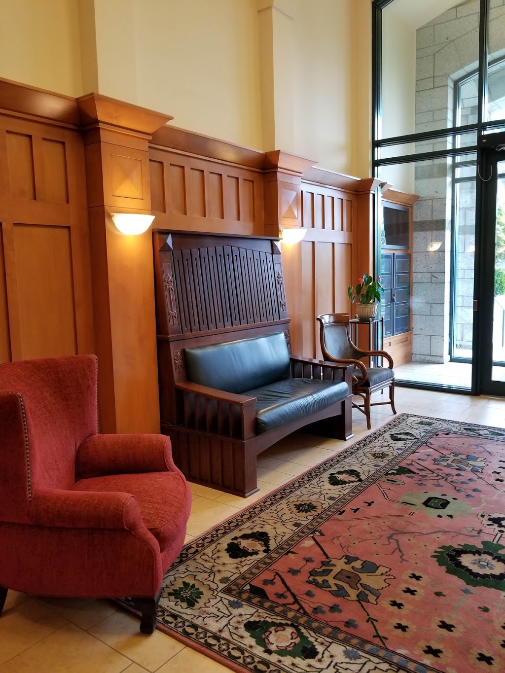 Shoal Point Condominiums | 21 Dallas Rd, Victoria, BC V8V 4Z9, Canada | Phone: (250) 388-6603