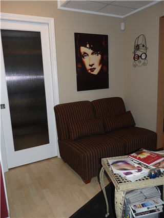 Emelle Studio | 2980 Cosgrove Crescent, Nanaimo, BC V9S 3P8, Canada | Phone: (250) 751-3327