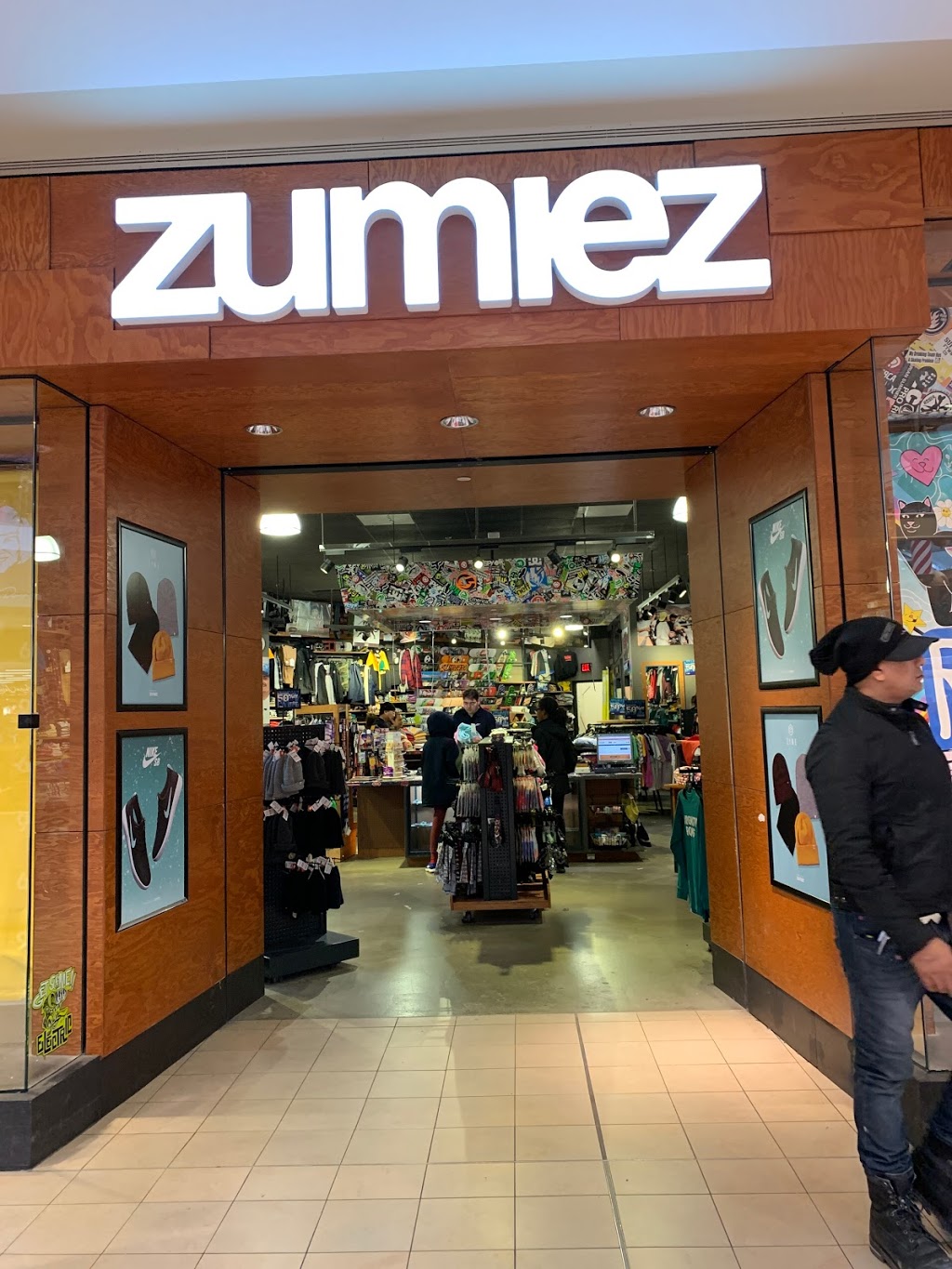 Zumiez | 300 Borough Dr Suite 91 / 92, Scarborough, ON M1P 4P5, Canada | Phone: (416) 290-6685