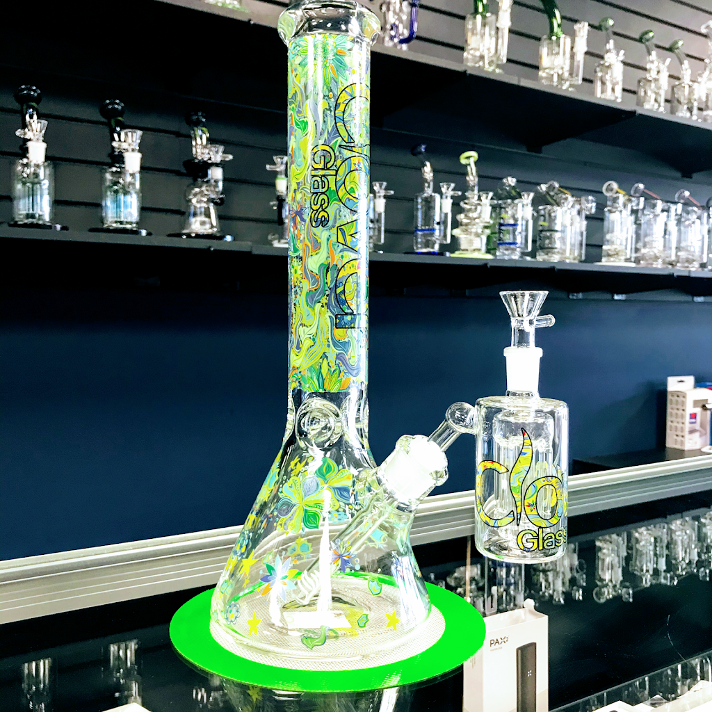 Royal Highness Bong & Vape | 14051 Victoria Trail NW, Edmonton, AB T5Y 2B6, Canada | Phone: (780) 760-9333