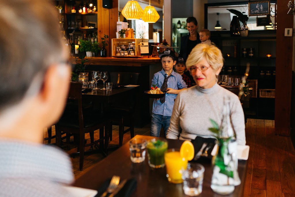 Bistro Orange & pamplemousse | 120 Rue Principale, Saint-Sauveur, QC J0R 1R6, Canada | Phone: (450) 227-4330