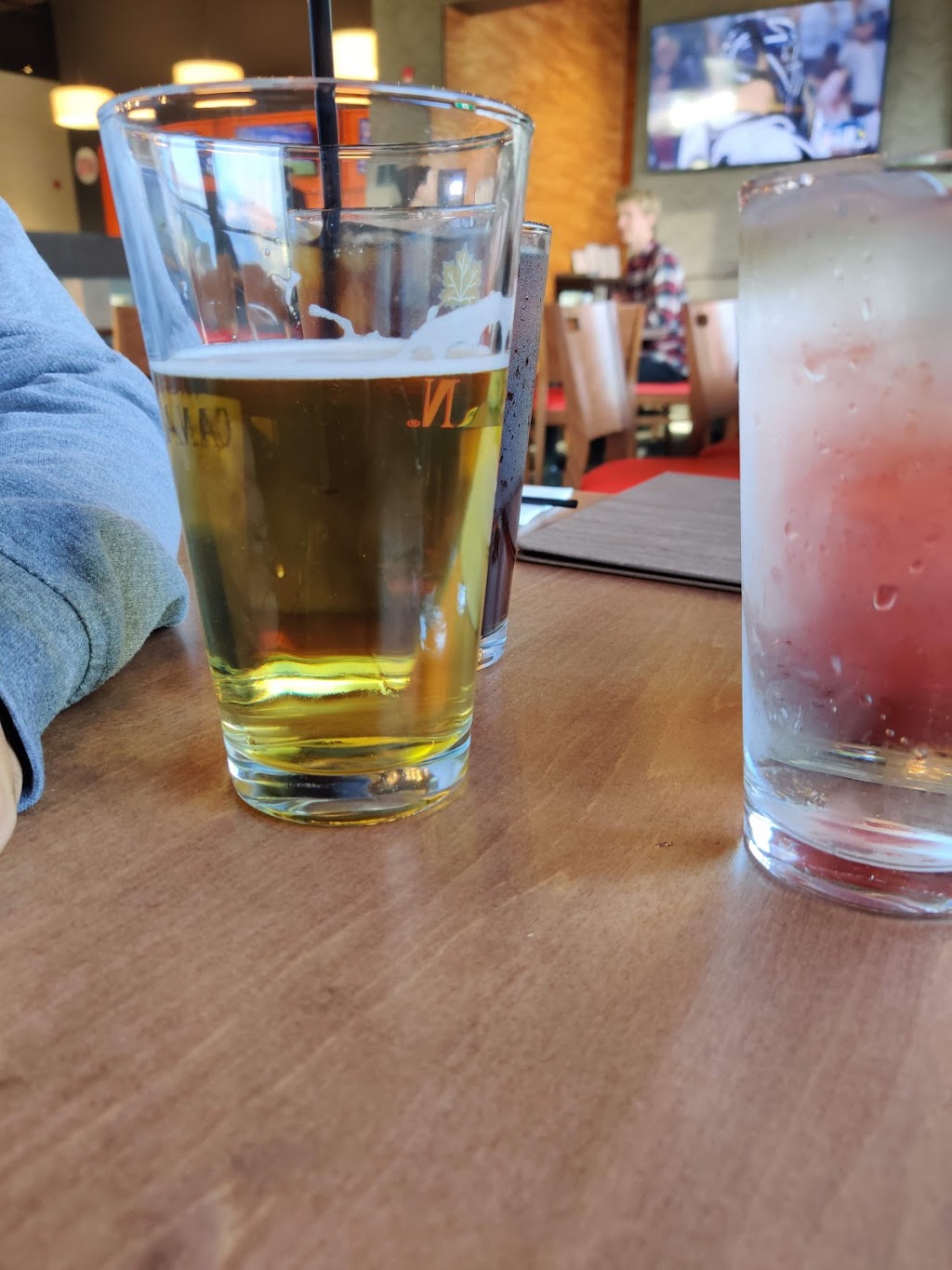 Boston Pizza | 300 Veterans Blvd NE #400, Airdrie, AB T4B 3P2, Canada | Phone: (403) 948-7670