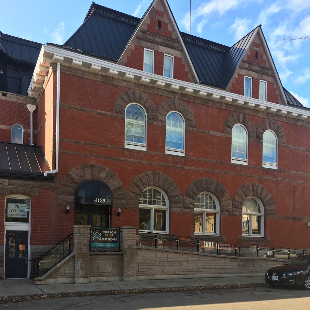 Olde Post Office Shoppe | 4189 Petrolia Line, Petrolia, ON N0N 1R0, Canada | Phone: (519) 882-0747