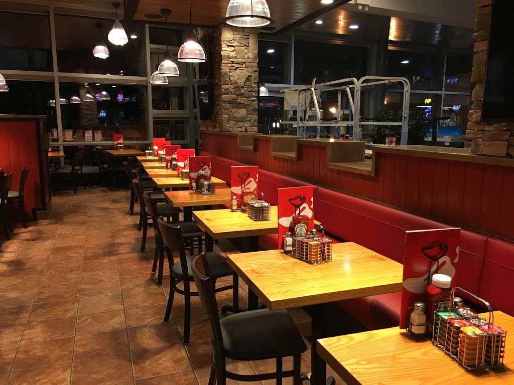 Chilis Grill & Bar | 1000 Airport Rd, Edmonton International Airport, AB T9E 0V3, Canada | Phone: (780) 890-7766