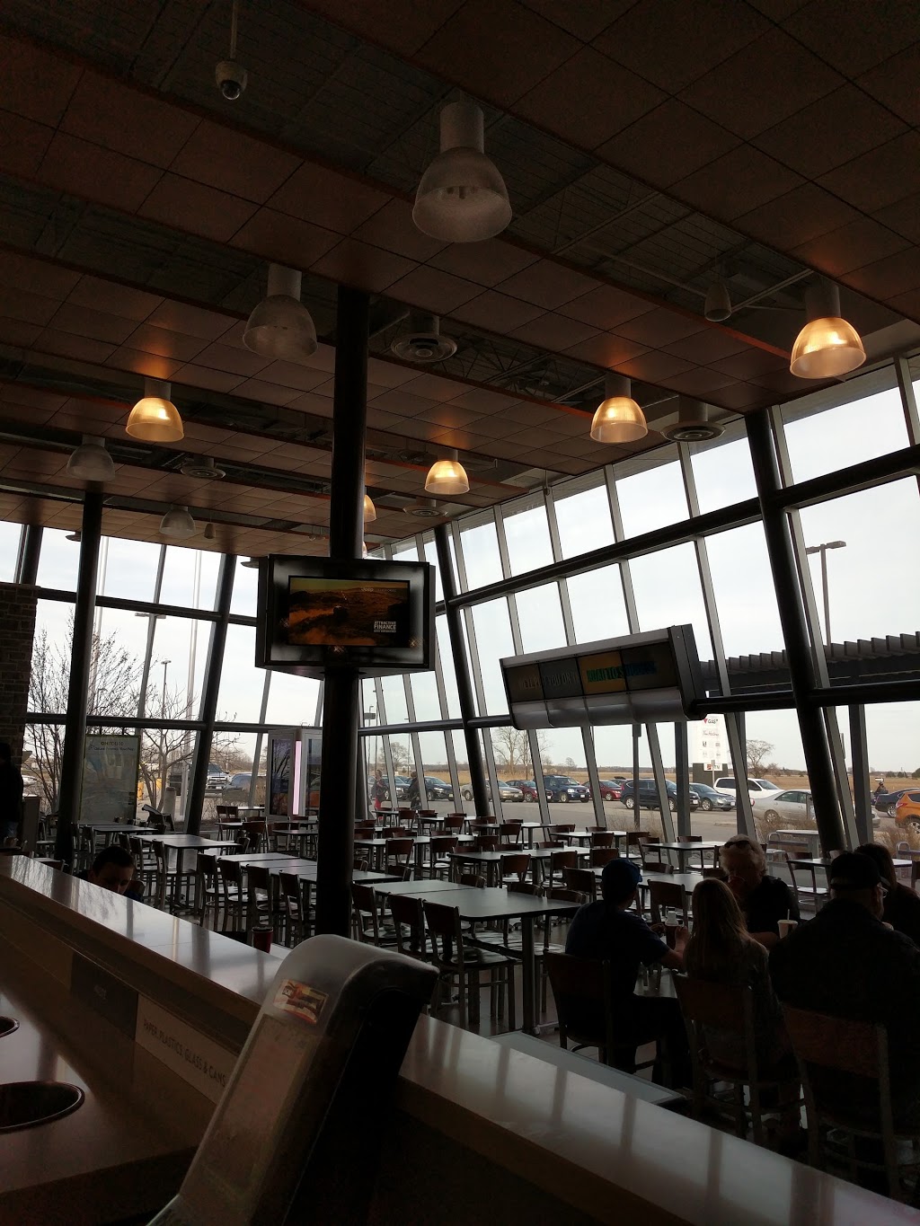 A&W Canada | ON-401 Westbound, West Lorne, ON N0L 2P0, Canada | Phone: (519) 762-5706