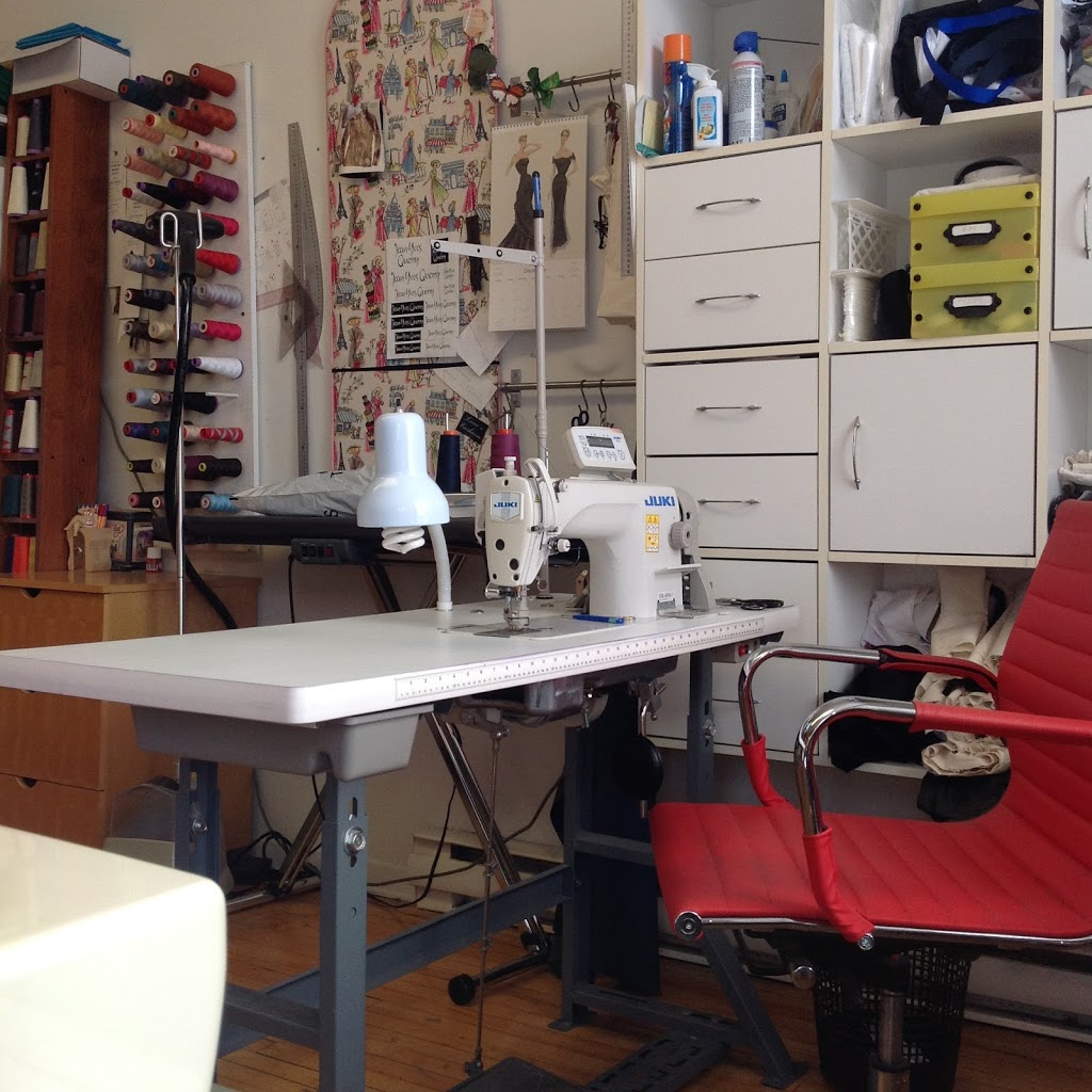 Wawaron par Jean-Yves Querry | 3481 Av du Parc #2, Montréal, QC H2X 2H6, Canada | Phone: (514) 845-6640