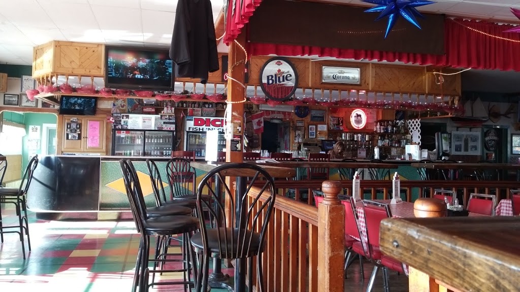 Dicks On The Beach | 46 Beach Hill, Bell Island Front, NL A0A 1H0, Canada | Phone: (709) 488-2874