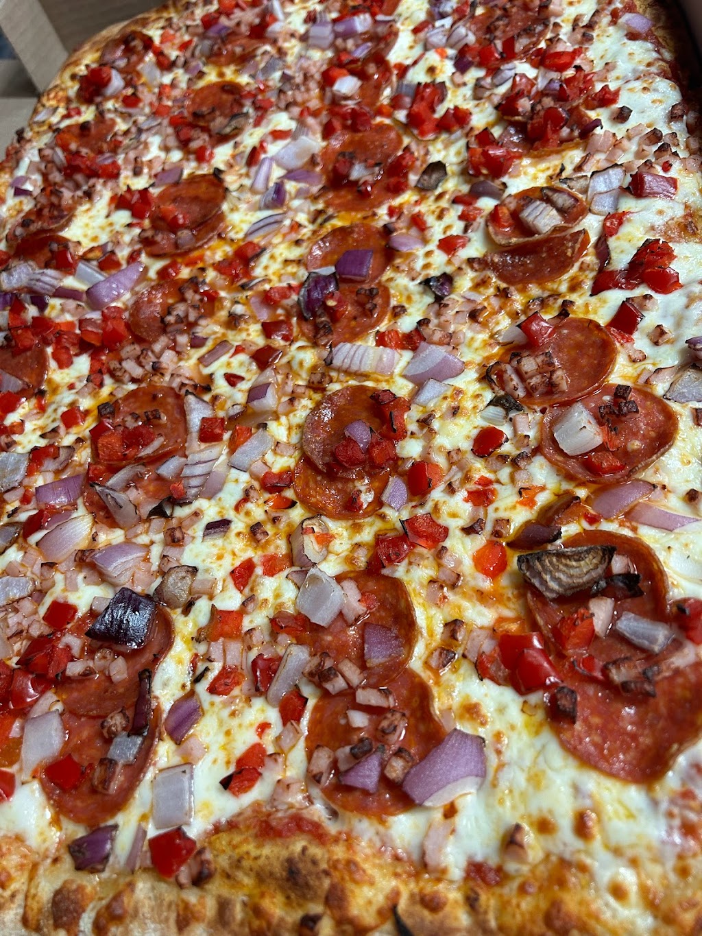 Tito’s Pizza | 14091 Belmont Rd, Belmont, ON N0L 1B0, Canada | Phone: (519) 644-2020