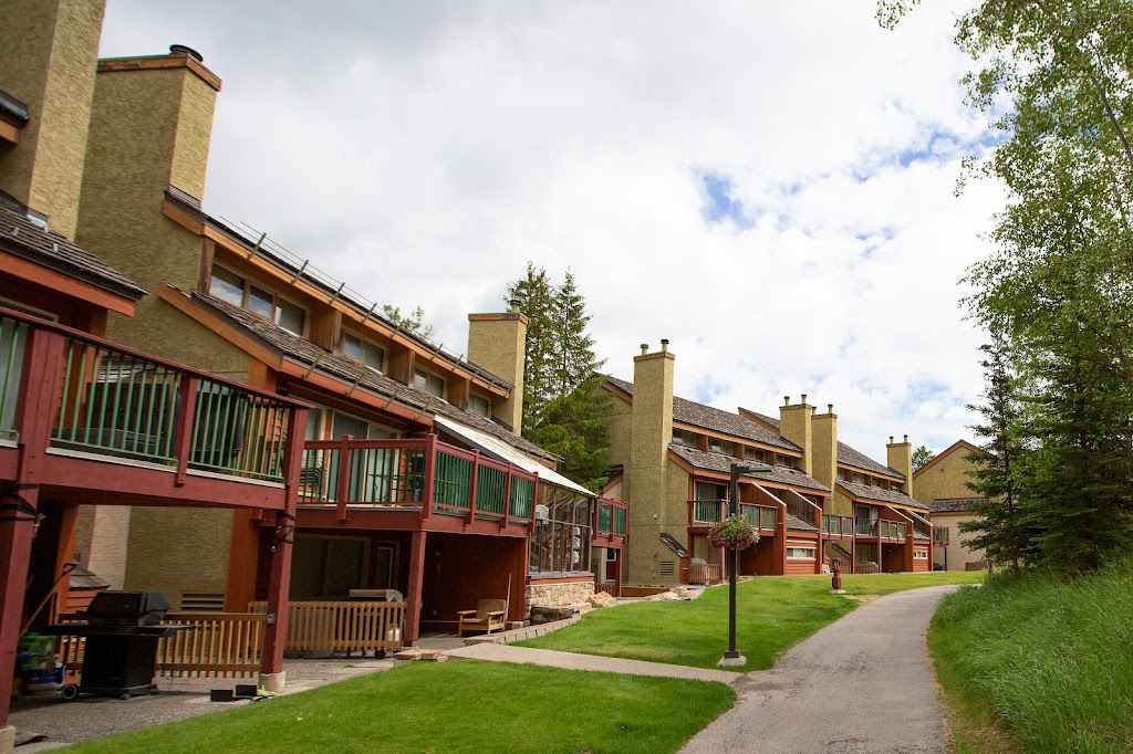 Panorama Vacation Retreat at Horsethief Lodge | 2000 Panorama Dr, Panorama, BC V0A 1T0, Canada | Phone: (250) 341-3011