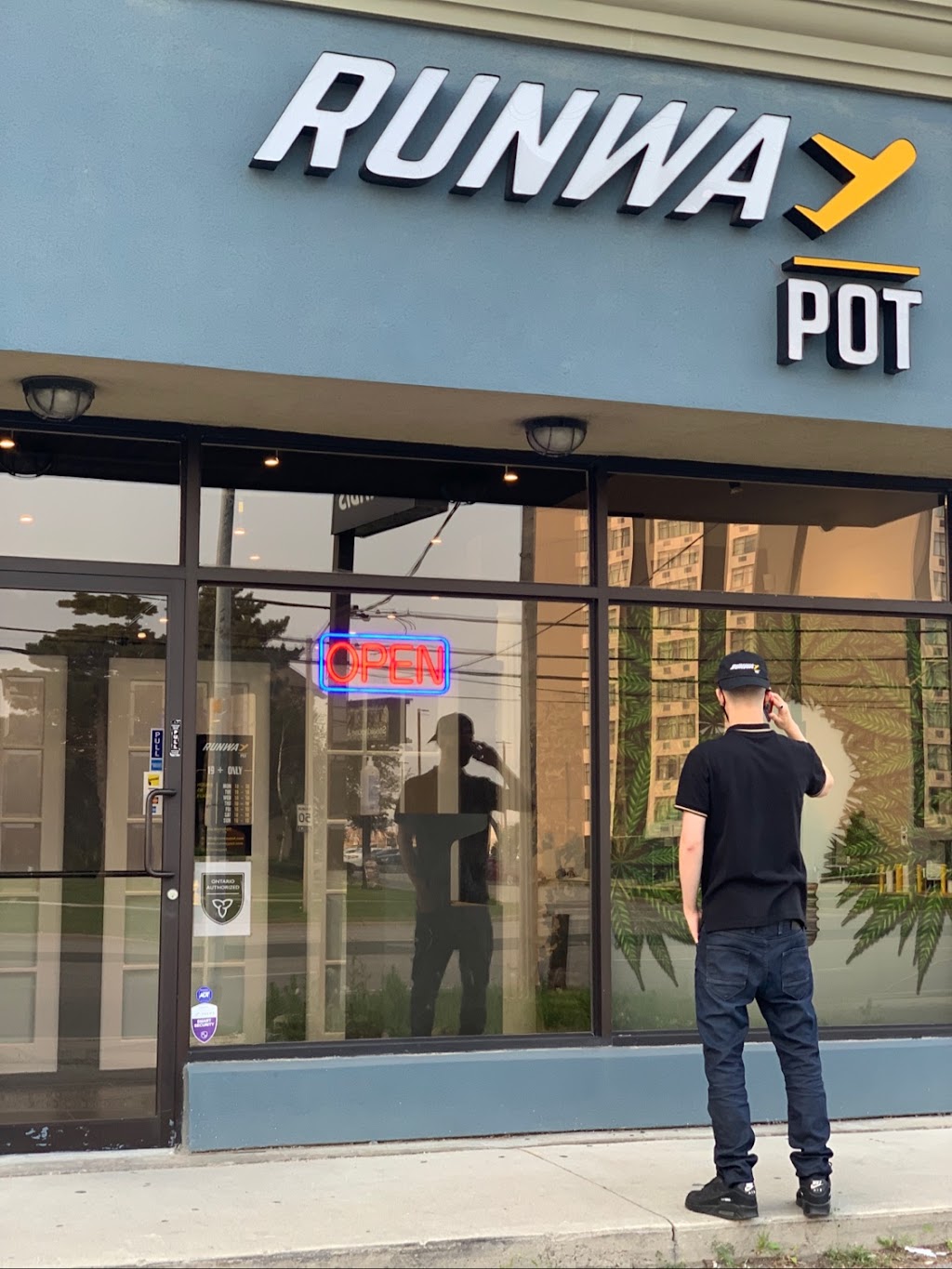 Runway Pot | 936 Dixon Rd Unit B, Etobicoke, ON M9W 1J9, Canada | Phone: (416) 929-4768
