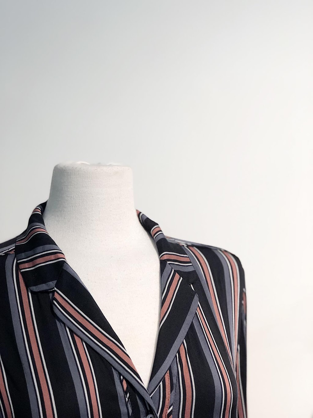 Paper Label | 4390 Gallant Ave #104C, North Vancouver, BC V7G 1L2, Canada | Phone: (604) 671-3404