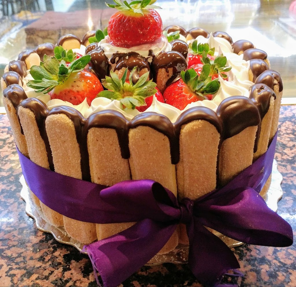 Lazar Famous Deli & Bakery | 325 Central Pkwy W Unit 12, Mississauga, ON L5B 3X9, Canada | Phone: (905) 896-1040