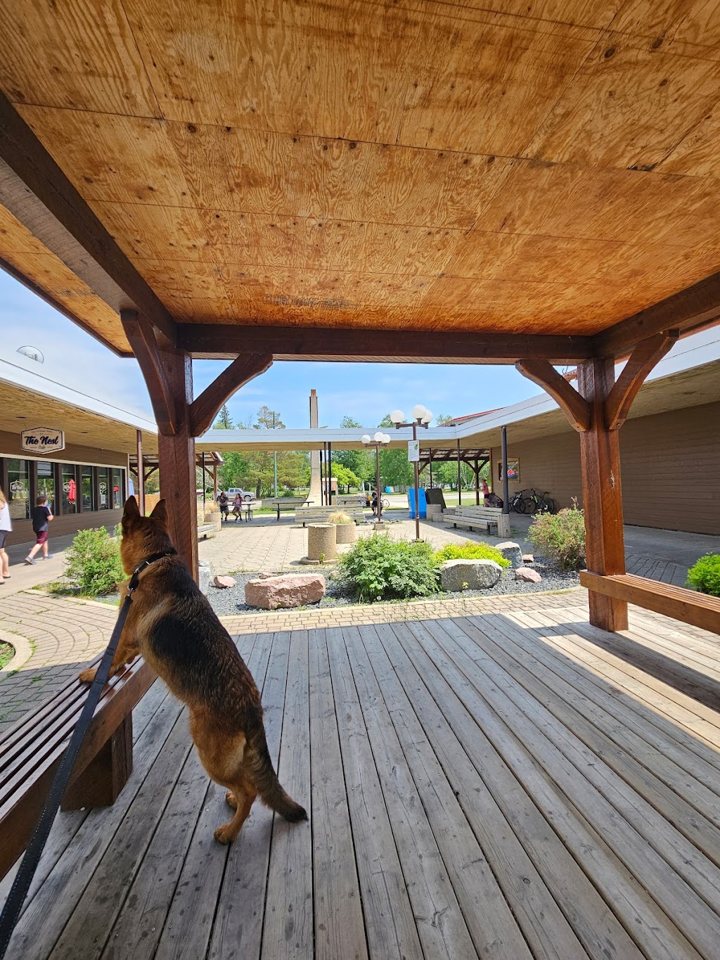 Falcon Lake Meat & Grocery | Shopping Centre 19 Park Blvd, Falcon Beach, MB R0E 0N0, Canada | Phone: (204) 349-3134