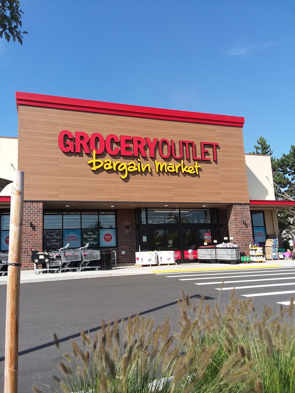 Grocery Outlet Bargain Market | 144 Bay Lyn Dr, Lynden, WA 98264, USA | Phone: (360) 526-2989