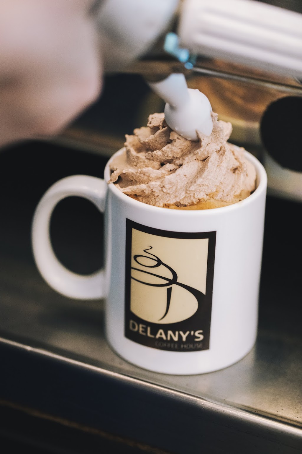 Delanys Coffee House | 815 Main St, West Vancouver, BC V7T 2Z3, Canada | Phone: (604) 922-5100