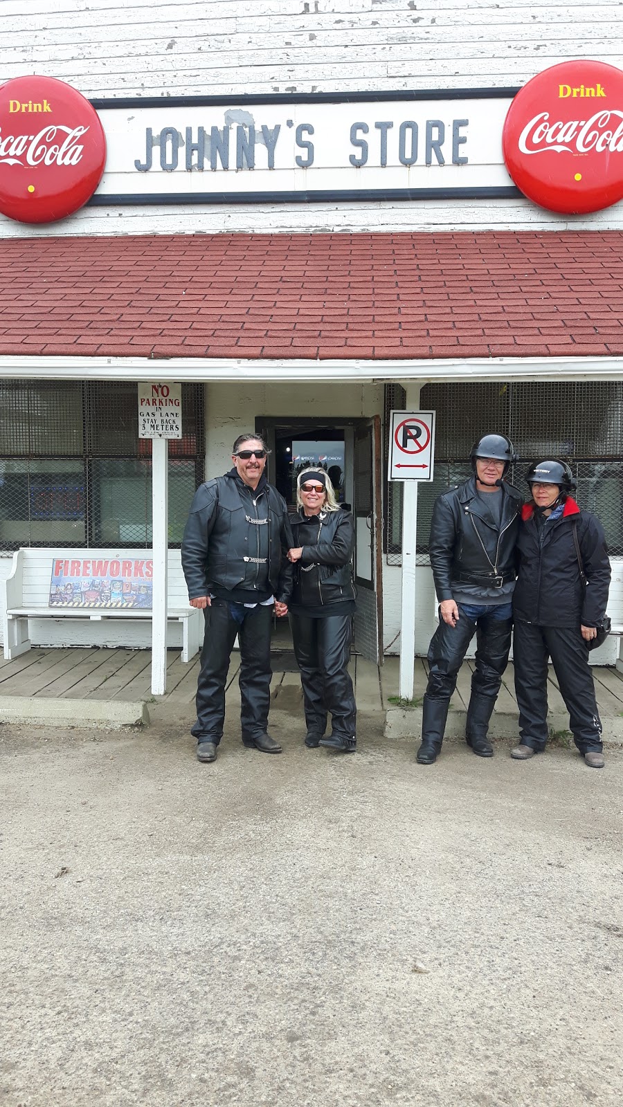 Johnnys Store | 24400 Hwy 37, Namao, AB T0A 2N0, Canada | Phone: (780) 973-6302