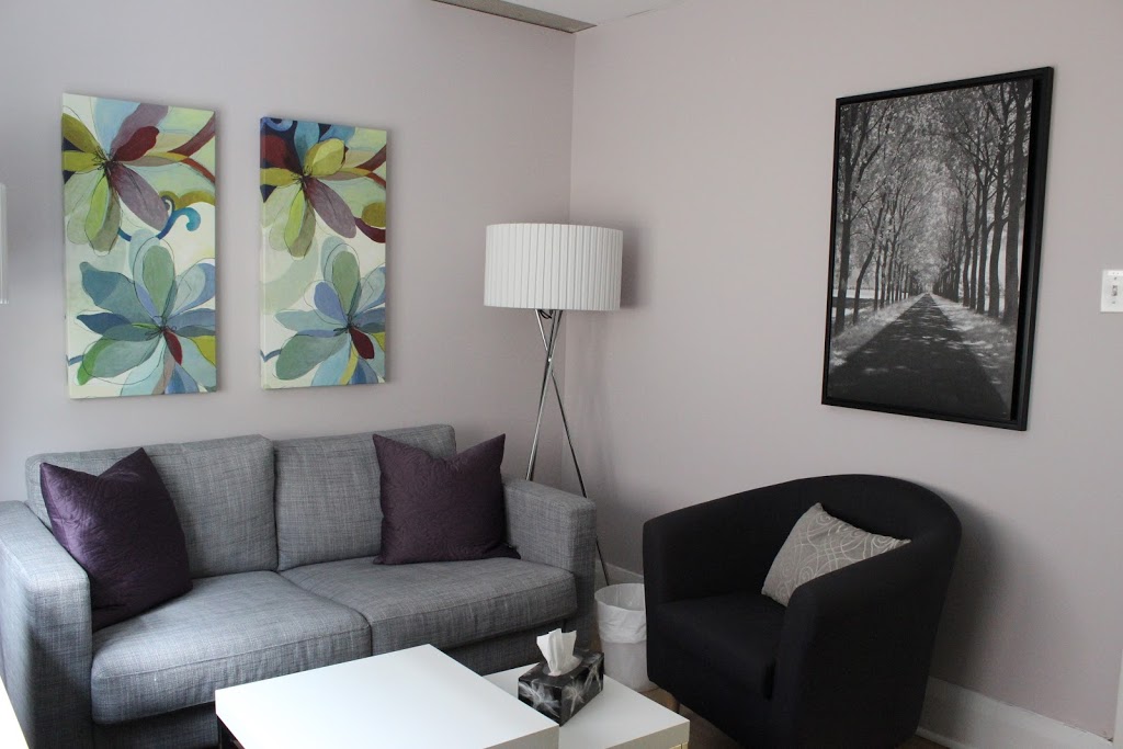 Leaside Therapy Centre | 1395 Bayview Av, East York, ON M4G 3A6, Canada | Phone: (416) 481-2600