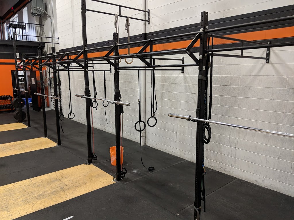 CrossFit Bolton | 77 Pillsworth Rd #2, Bolton, ON L7E 4G4, Canada | Phone: (416) 561-5055