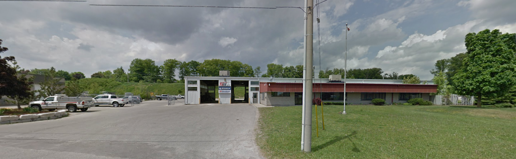 MacMillan Tire | 150 Shoemaker St, Kitchener, ON N2E 3L8, Canada | Phone: (519) 748-1130