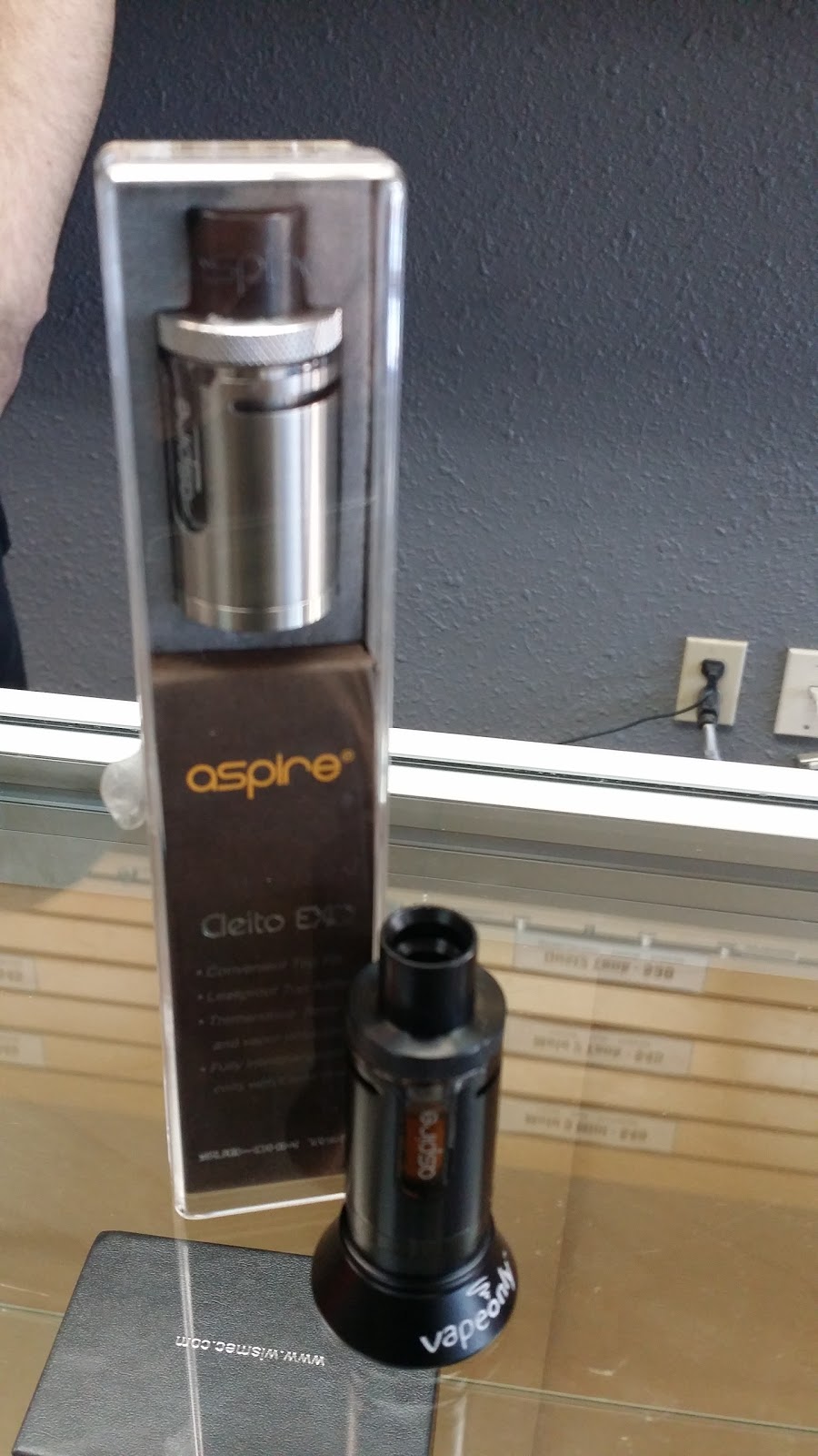 Burnaby Vapor | 218 6th St, New Westminster, BC V3L 3A2, Canada | Phone: (604) 544-4140