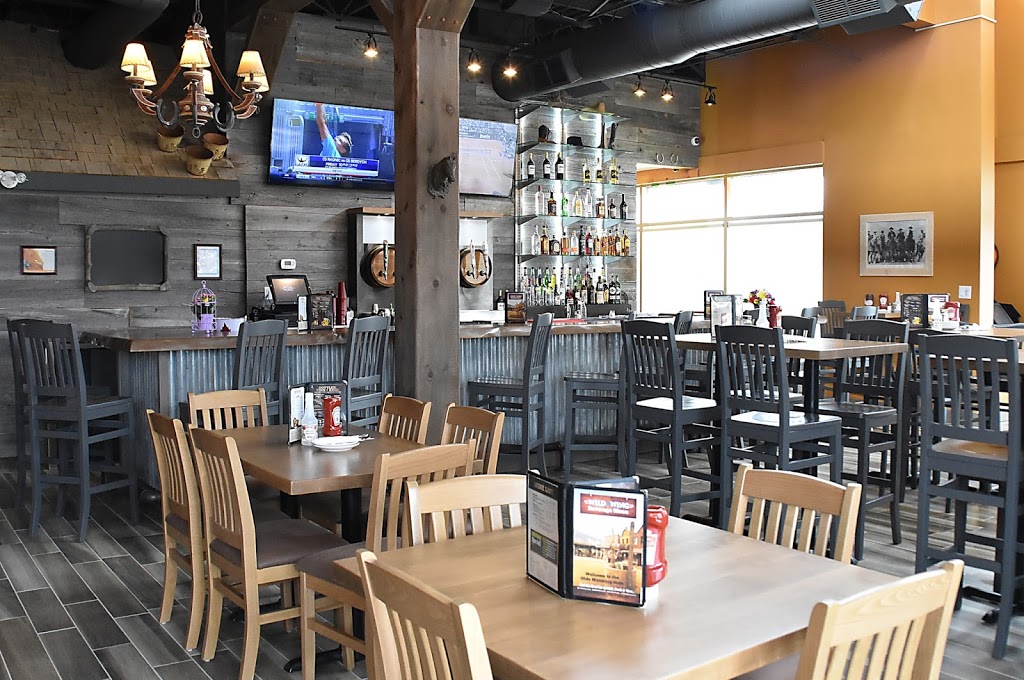 Wild Wing Restaurant | 321 Main St #3, Wasaga Beach, ON L9Z 0B6, Canada | Phone: (705) 352-9464
