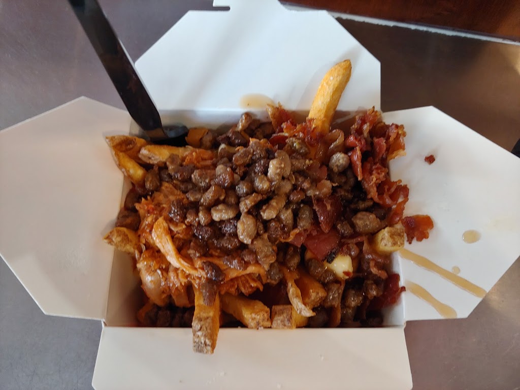 Smokes Poutinerie | 400-855 Regent Ave W #400, Winnipeg, MB R2C 0R1, Canada | Phone: (204) 255-2873