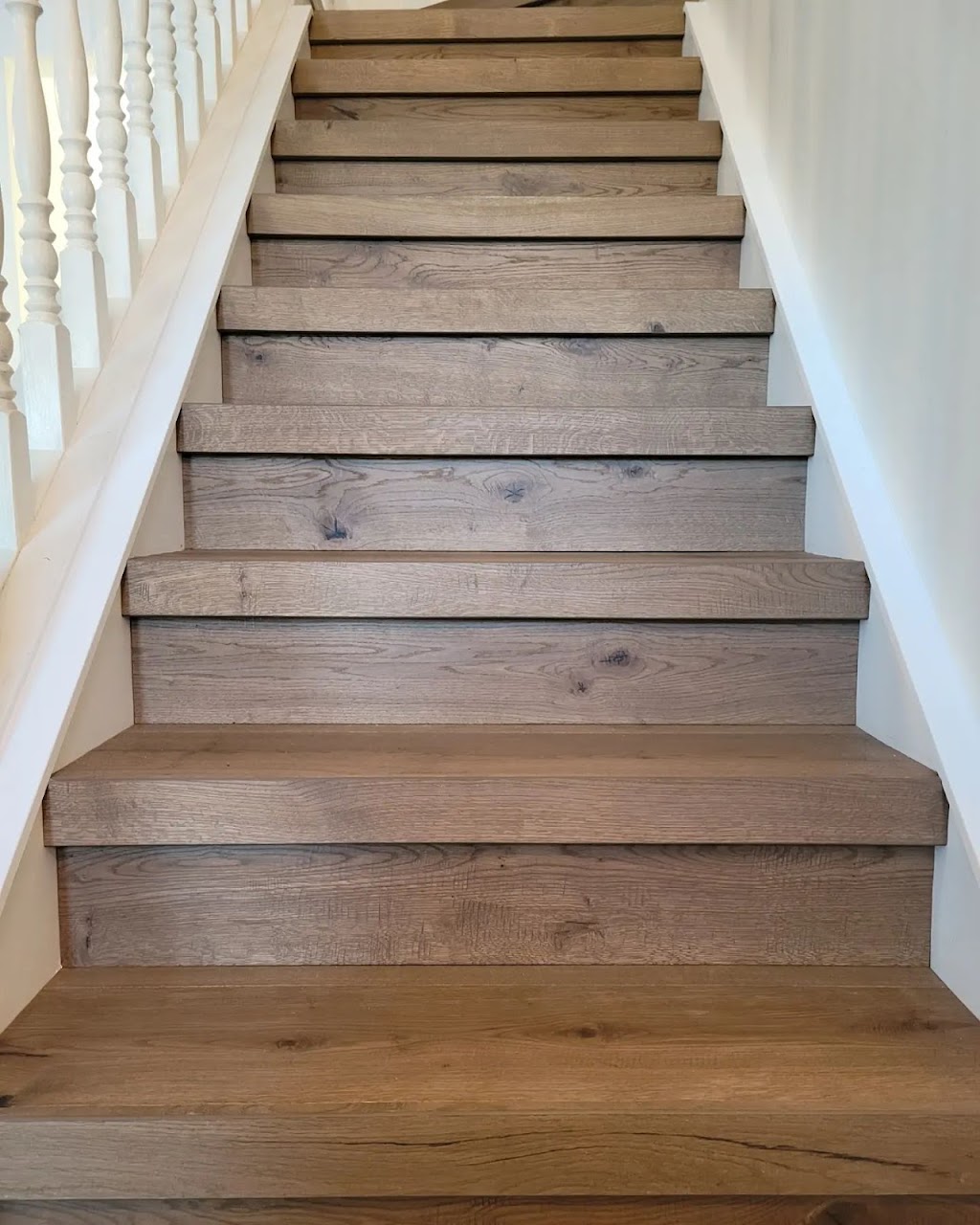 Superior Hardwood Service | 500 Caron Rd #1, Headingley, MB R4H 0E4, Canada | Phone: (204) 293-2215