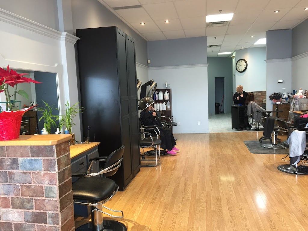 Coiffure Farouche | 8477 Blvd. Newman, LaSalle, QC H8N 2Y7, Canada | Phone: (514) 363-4229