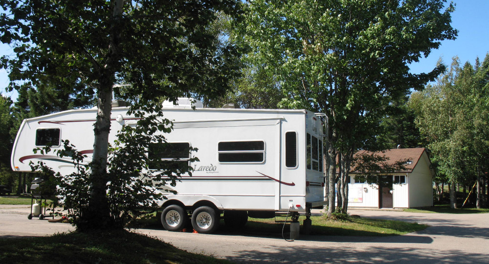 Camping Le Tipi / Tipi Campground | 35 Rue de la Réserve B, Les Escoumins, QC G0T 1K0, Canada | Phone: (418) 233-2266
