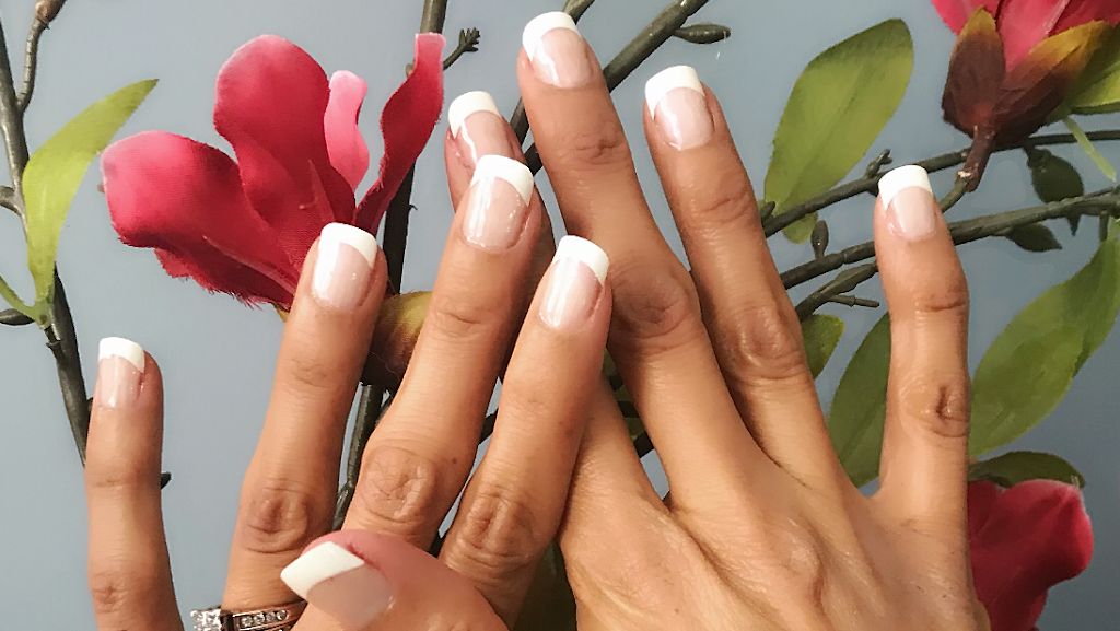 Cleopatra Spa Queen of the Nail | 2 Reynolds Rd, Tiny, ON L0L 2T0, Canada | Phone: (705) 305-8311
