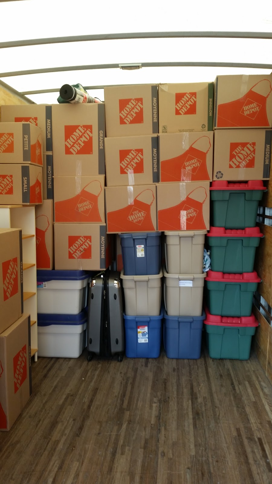 Moving Club | 11 Nightstar Dr, Richmond Hill, ON L4C 8K2, Canada | Phone: (416) 858-5107