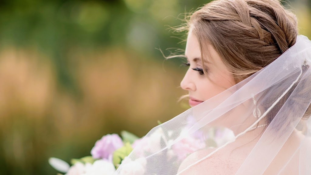Alisa Lyons - Makeup and Hair | 119 Sheppard Ave W, North York, ON M2N 1M7, Canada | Phone: (416) 435-0509