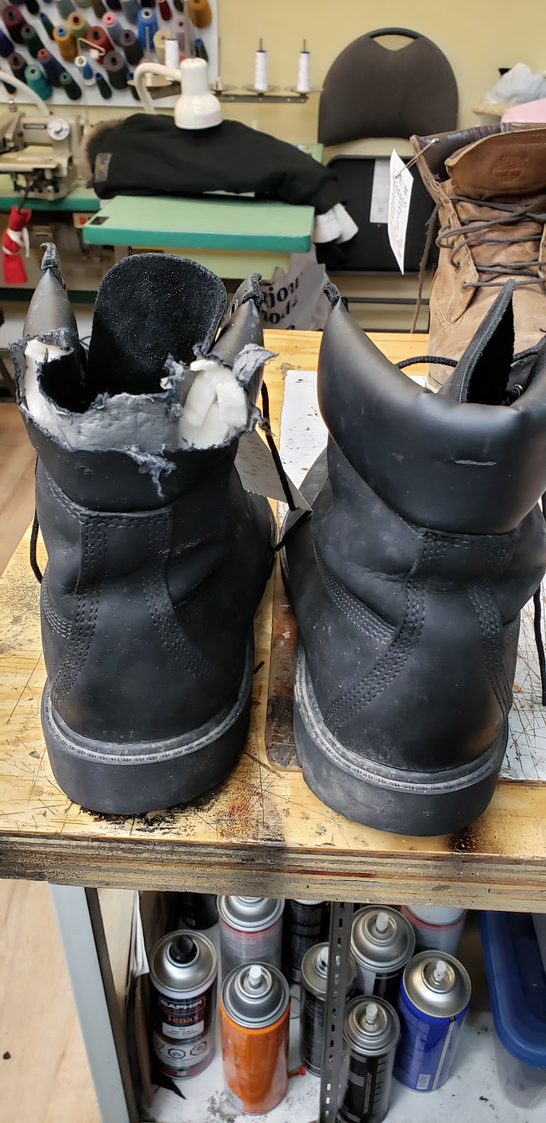 Nor-nor shoe repair | 3409 Boulevard Dagenais O, Laval, QC H7P 4V9, Canada | Phone: (450) 625-6763