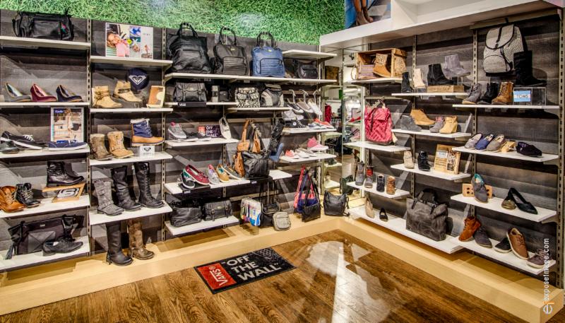 Chaussures Croteau Inc | 2265 Rue Notre Dame O, Victoriaville, QC G6T 2C7, Canada | Phone: (819) 758-8825