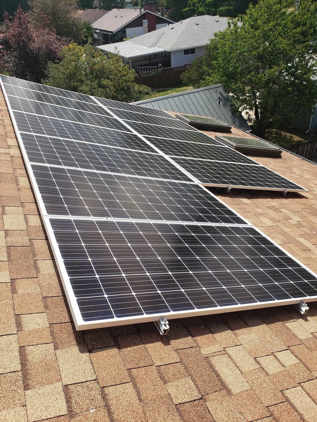 2 Suns Solar Ltd. | Holland Ave, Cobble Hill, BC V0R 1L3, Canada | Phone: (250) 709-0568