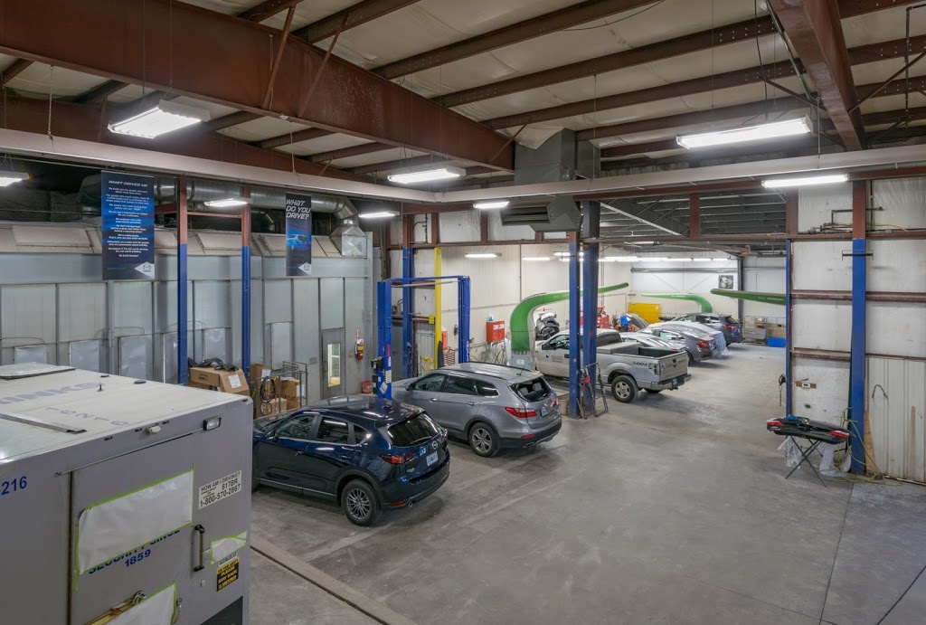 City Collision | 61 Sterns Ct, Dartmouth, NS B3B 1W7, Canada | Phone: (902) 468-3368