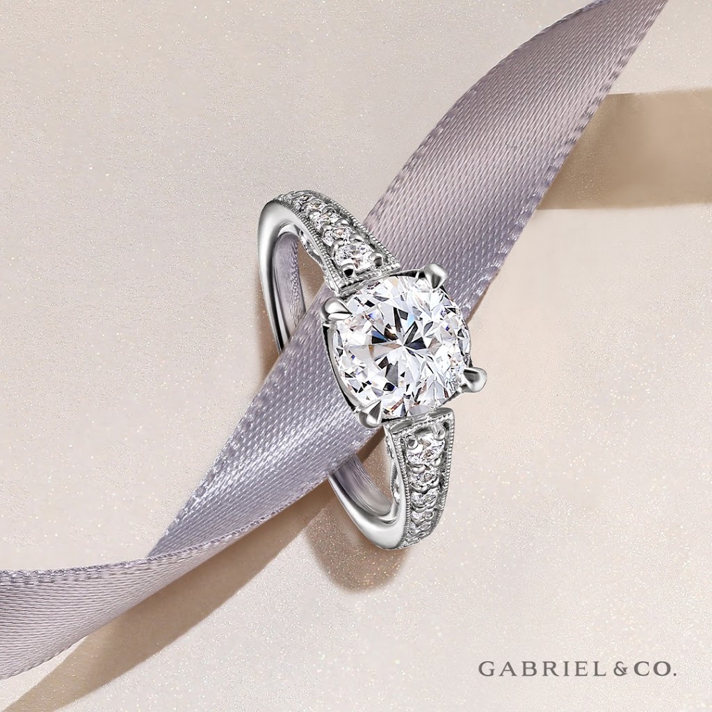 Gordons Gold Jewellers | Oakridge Centre, 760 Hyde Park Rd, London, ON N6H 5W9, Canada | Phone: (519) 473-3988