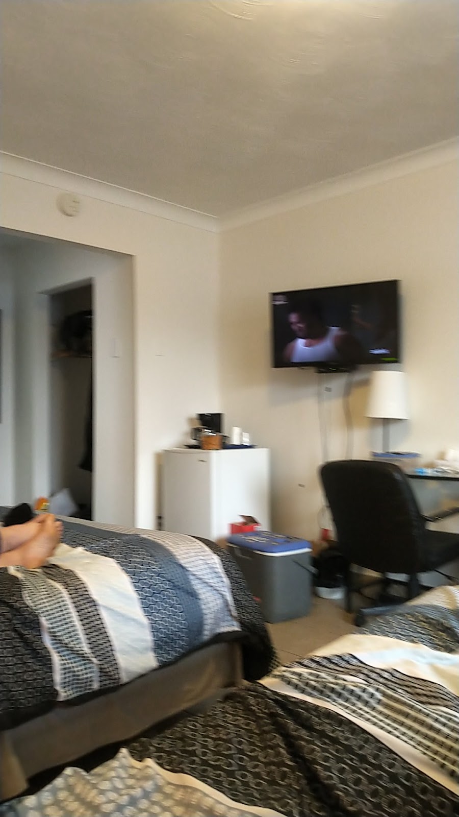 Motel Montcalm | 175 Boulevard Gréber, Gatineau, QC J8T 3R1, Canada | Phone: (819) 568-0144