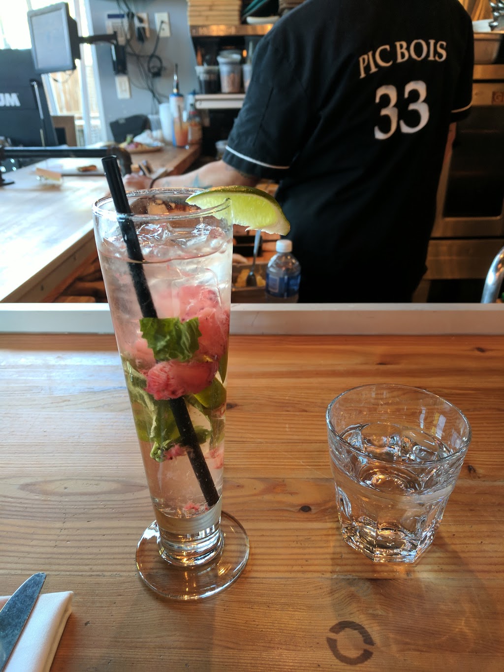 Pic Bois Bistro Terrasse | 30 Rue Émile-Despins, Charlemagne, QC J5Z 3L6, Canada | Phone: (450) 657-7878