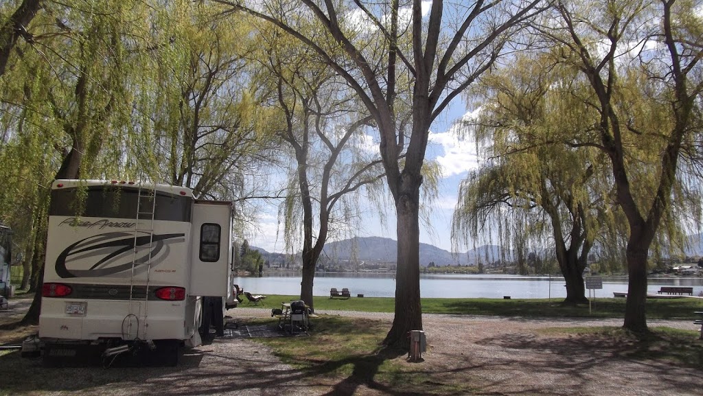 Apple Beach RV Park | 915 Bulrush Rd, Oliver, BC V0H 1T2, Canada | Phone: (855) 358-3287