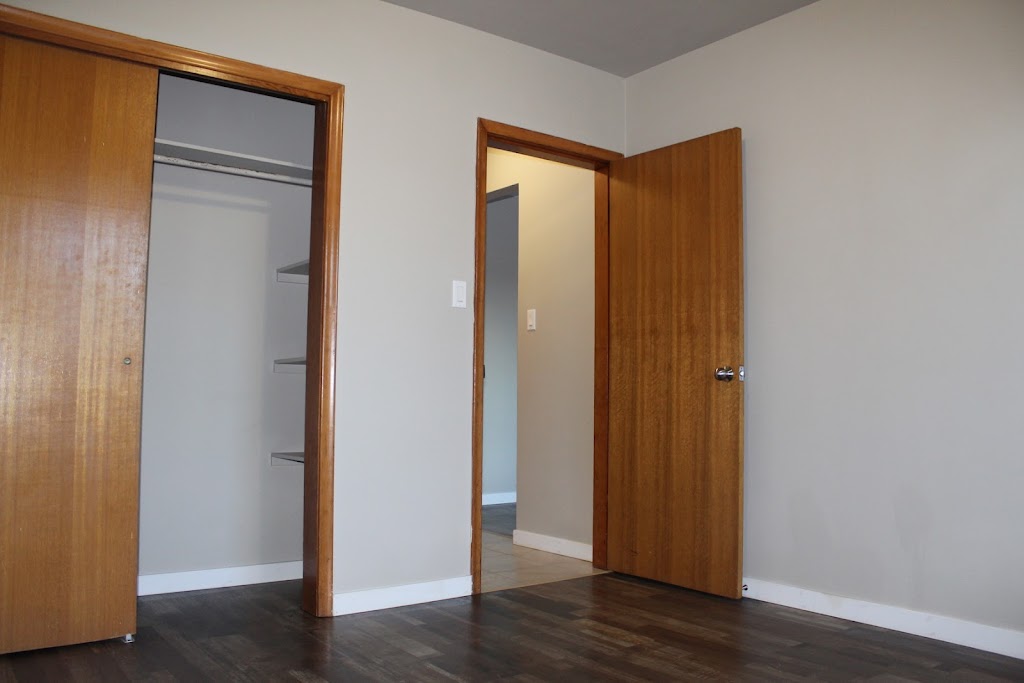 Jazz Manor Apartments | 10741 108 St NW, Edmonton, AB T5H 3A4, Canada | Phone: (780) 893-2304