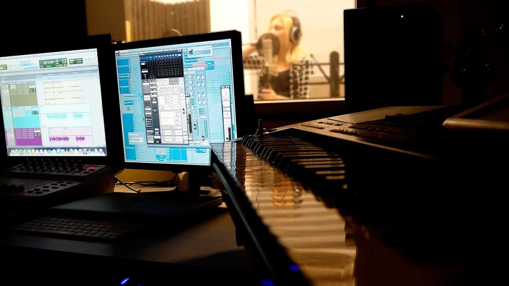 Flash Records - Mastering and Mixing studios | 14 Quantrell Bay, Winnipeg, MB R2N 4L4, Canada | Phone: (204) 899-6004